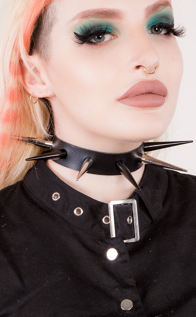 EXTRA Malevolence Spiked Choker | Monochrome-Cold Black Heart-Tragic Beautiful