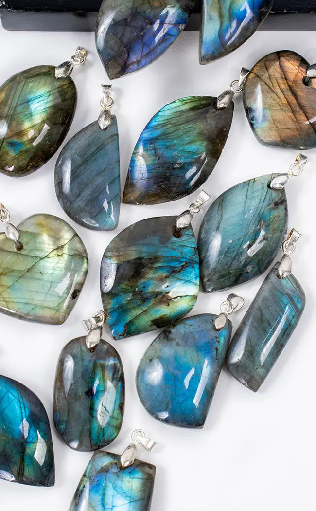 Flashy Labradorite Pendants-Crystals-Tragic Beautiful