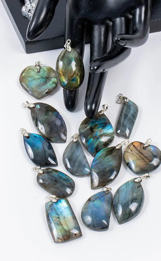 Flashy Labradorite Pendants-Crystals-Tragic Beautiful