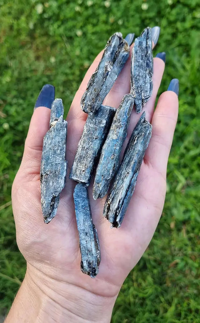 Black kyanite online ring the originals