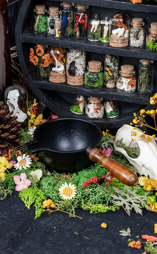 Cast Iron Cauldron with Handle