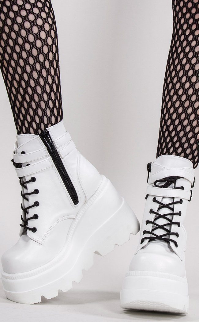 SHAKER-52 White Boots-Demonia-Tragic Beautiful