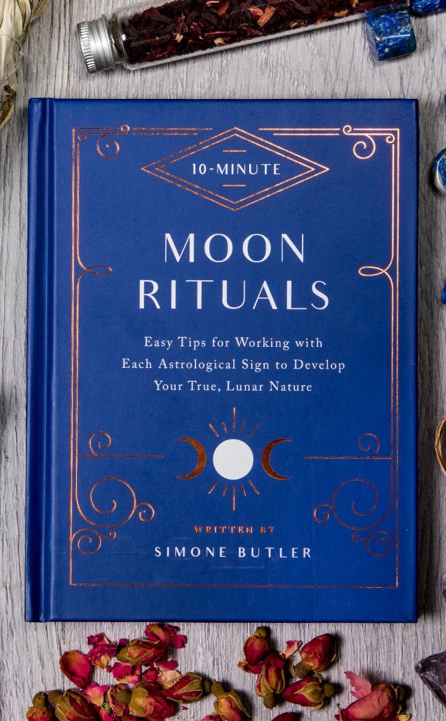Moon Rituals Book 10-Minute Moon Rituals by Skye Alexander | Astrology Books
