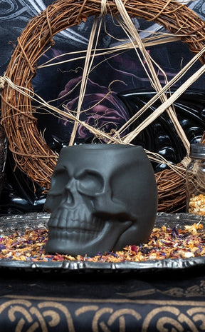 Black Skull Ceramic Oil Burner
