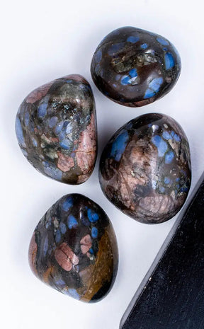 Tumbled Stones | Que Sera / Llanite-Tumble Stones-Tragic Beautiful
