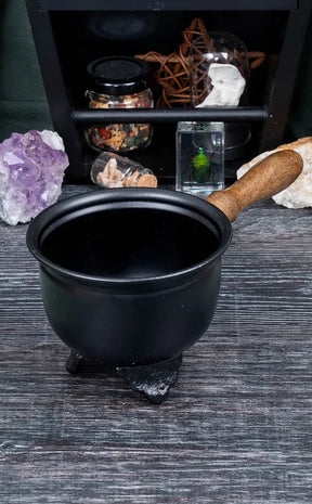 Cauldron with Mesh & Handle