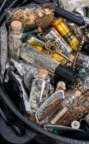 Witchcraft Mystery Scoop