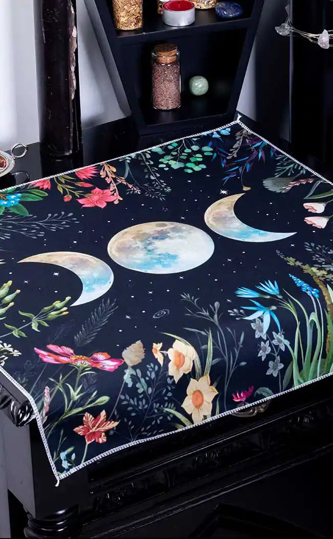 Invoking Hecate Altar Cloth | Witchcraft Tools & Supplies Australia