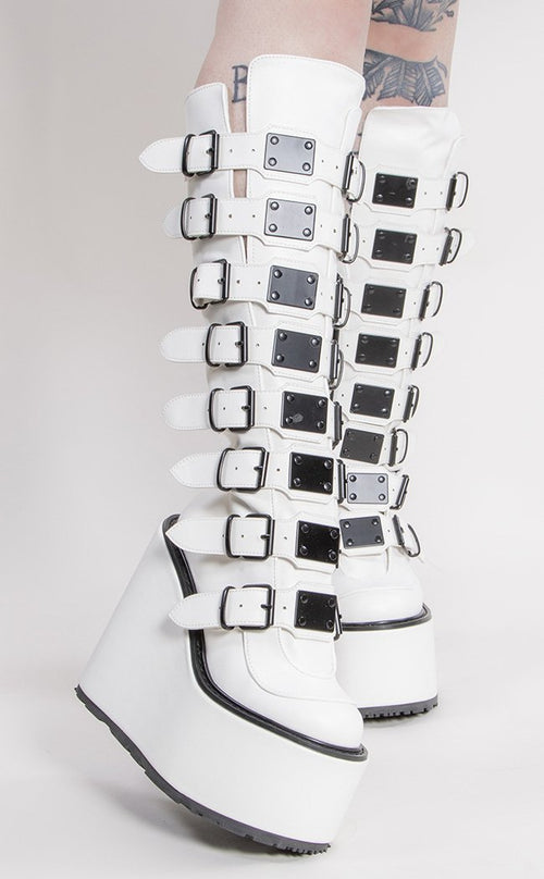 Desdemona - Gothic Platform Knight Boots by The Nevermore main image 0